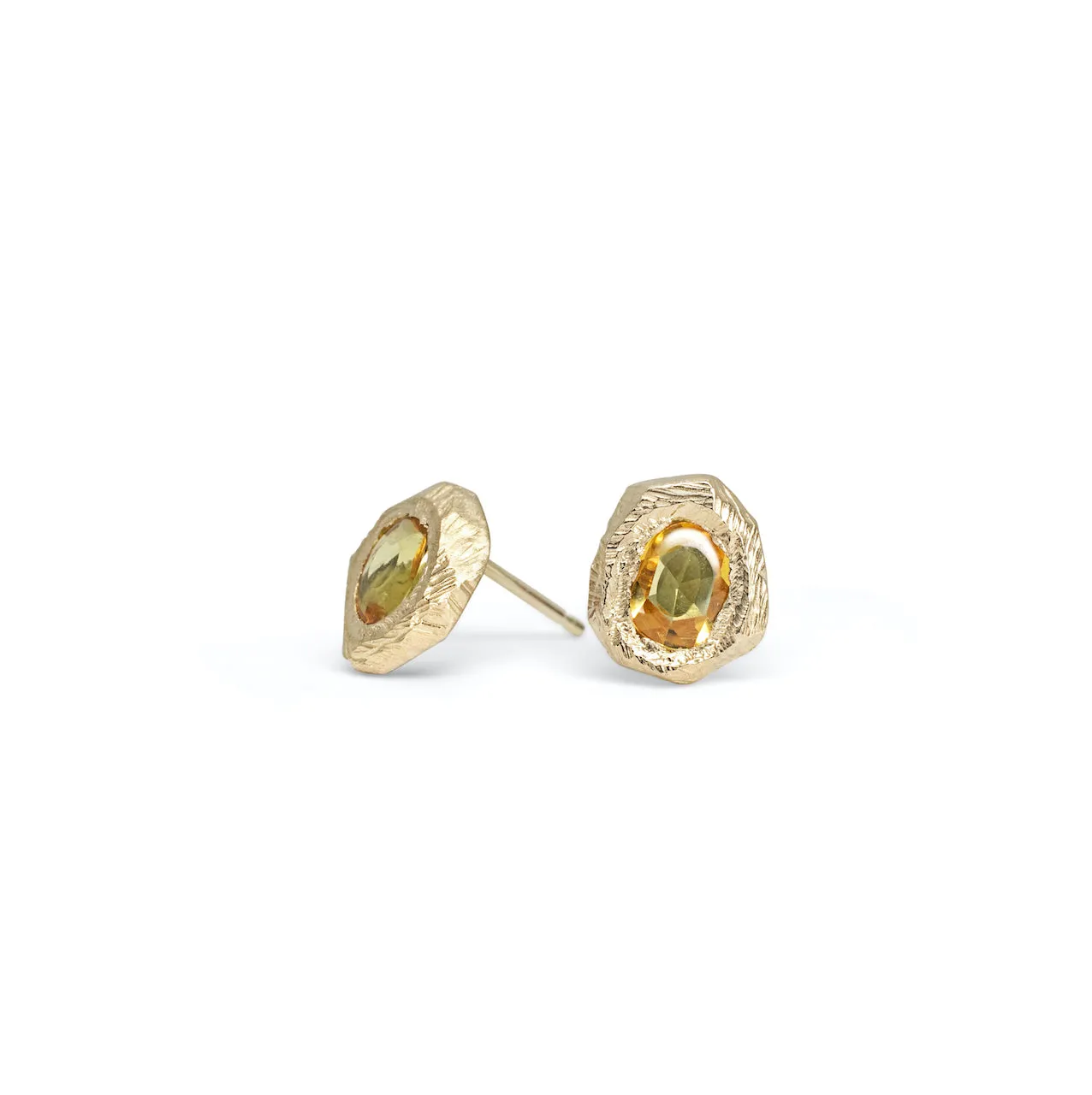 18K Freeform Stud Earring in Yellow Sapphire