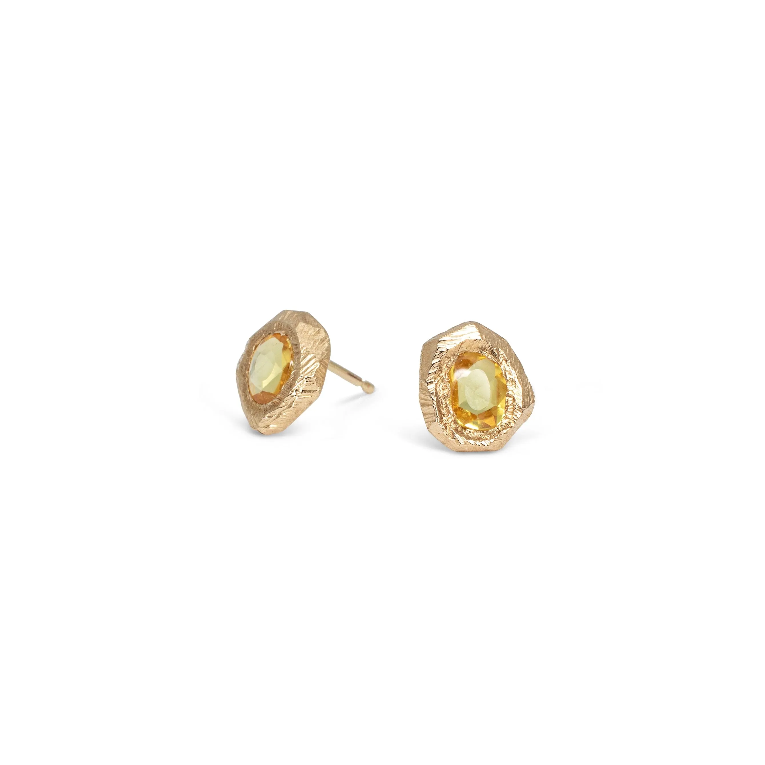 18K Freeform Stud Earring in Yellow Sapphire