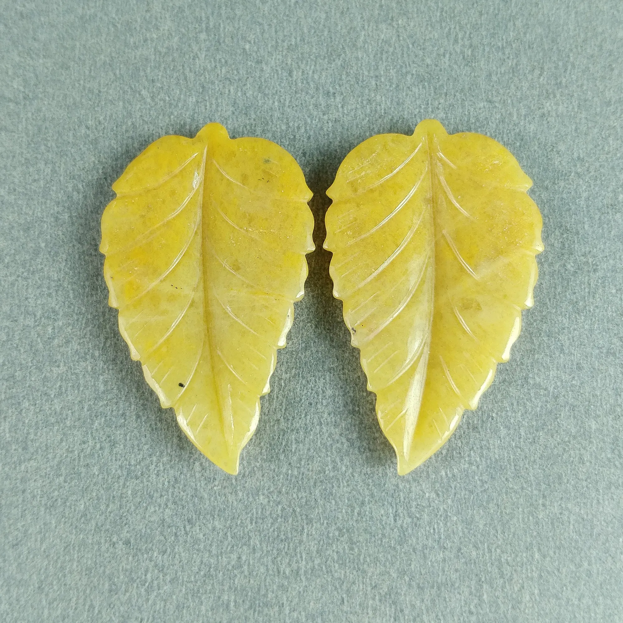 34.00cts Natural Untreated Yellow AVENTURINE Gemstone Hand Carved Leaves 35*21mm Pair