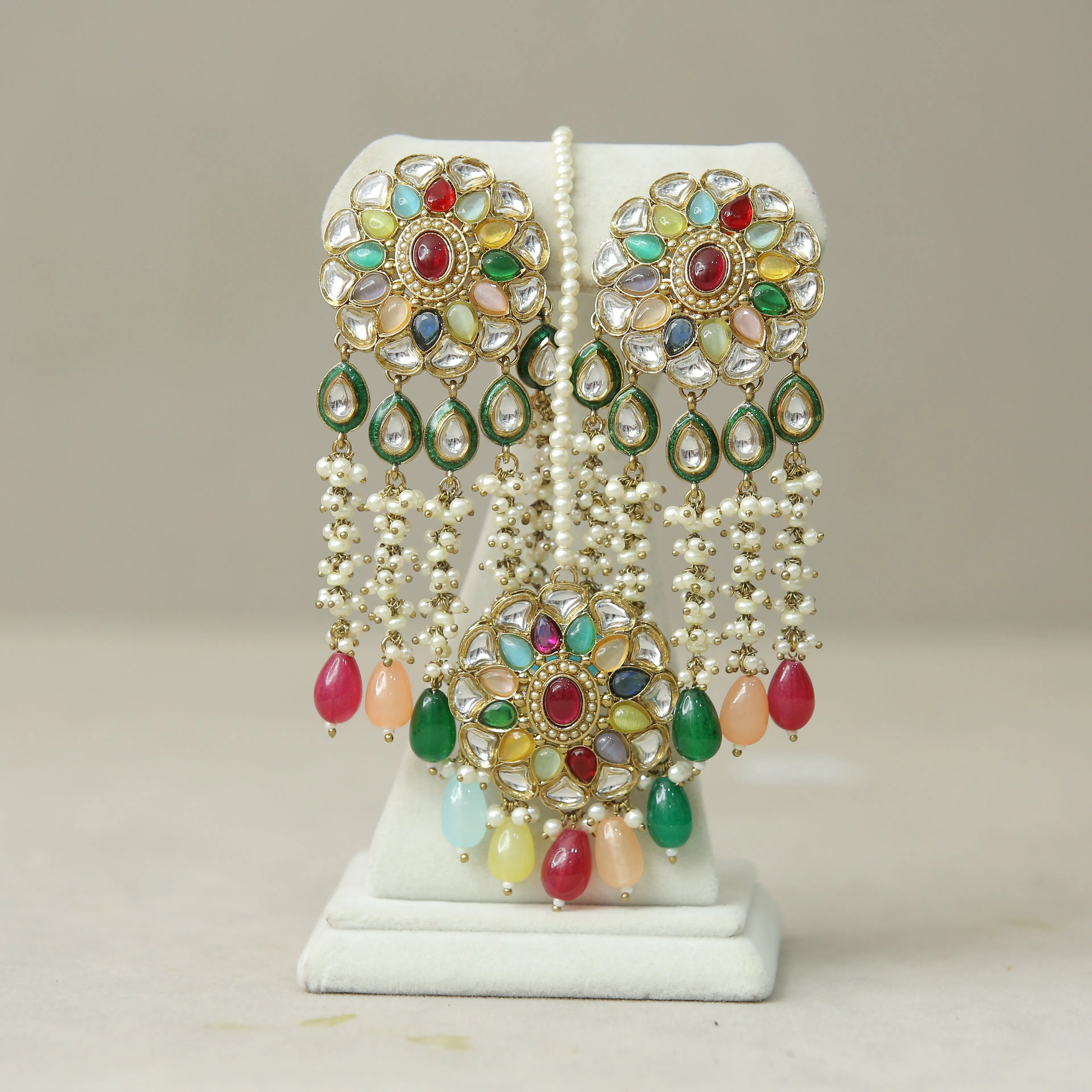 Aaheli Kundan Earrings And Tikka