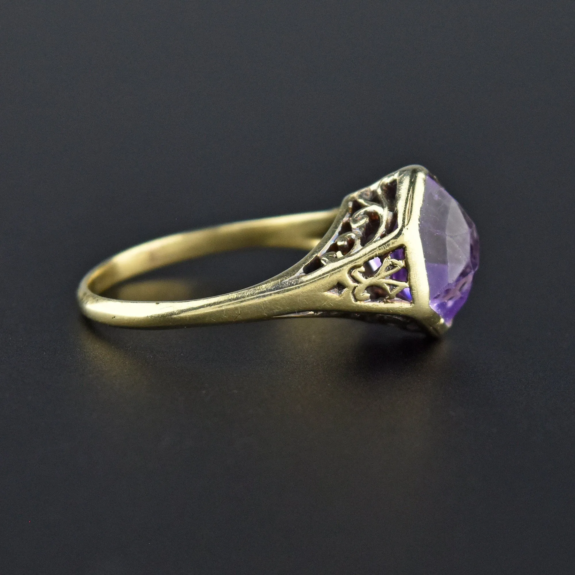 Art Deco 14K gold Filigree Hexagon Amethyst Ring