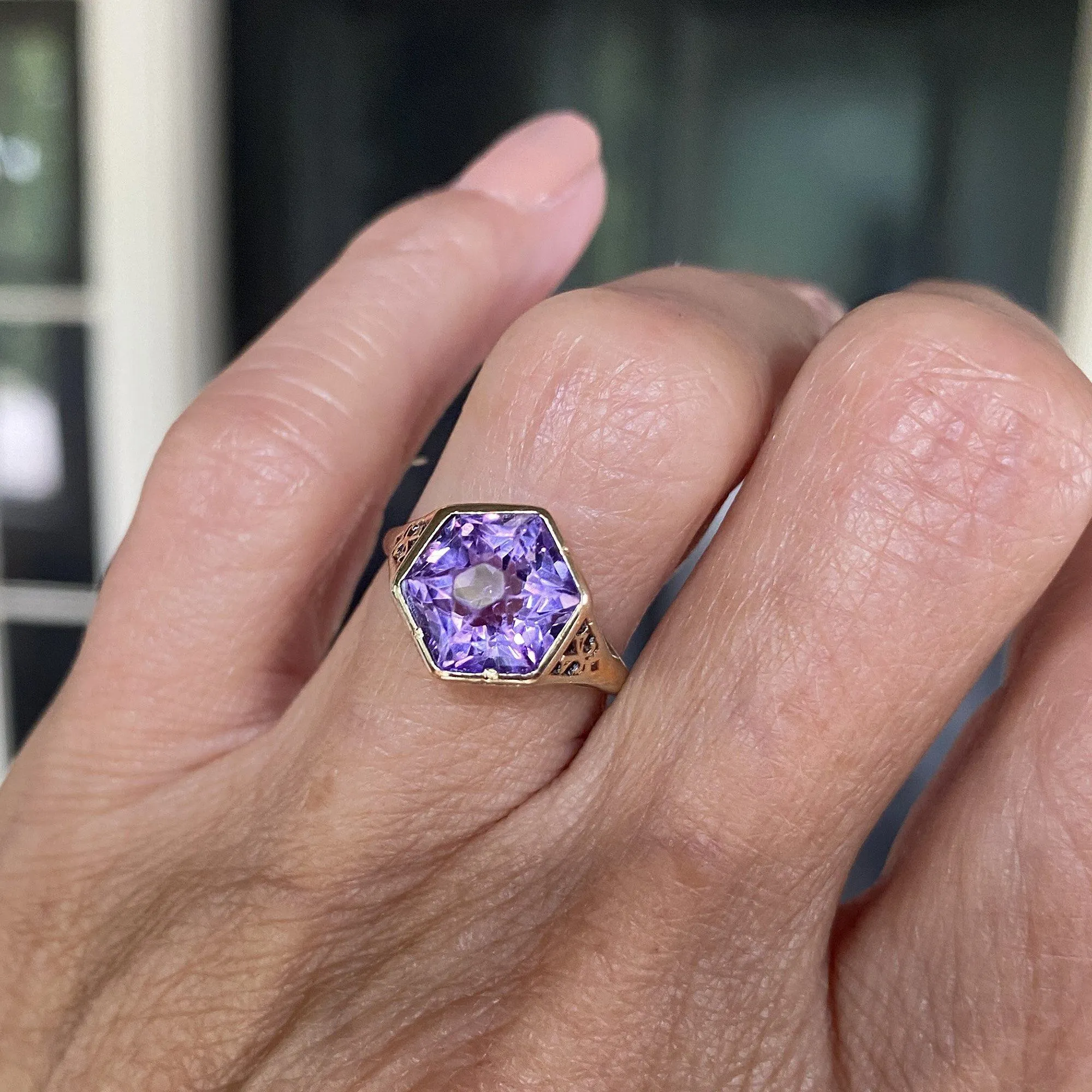 Art Deco 14K gold Filigree Hexagon Amethyst Ring