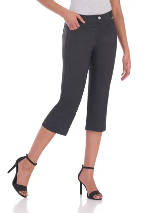 Chic Capris with 5 Pockets and Zipper Closure