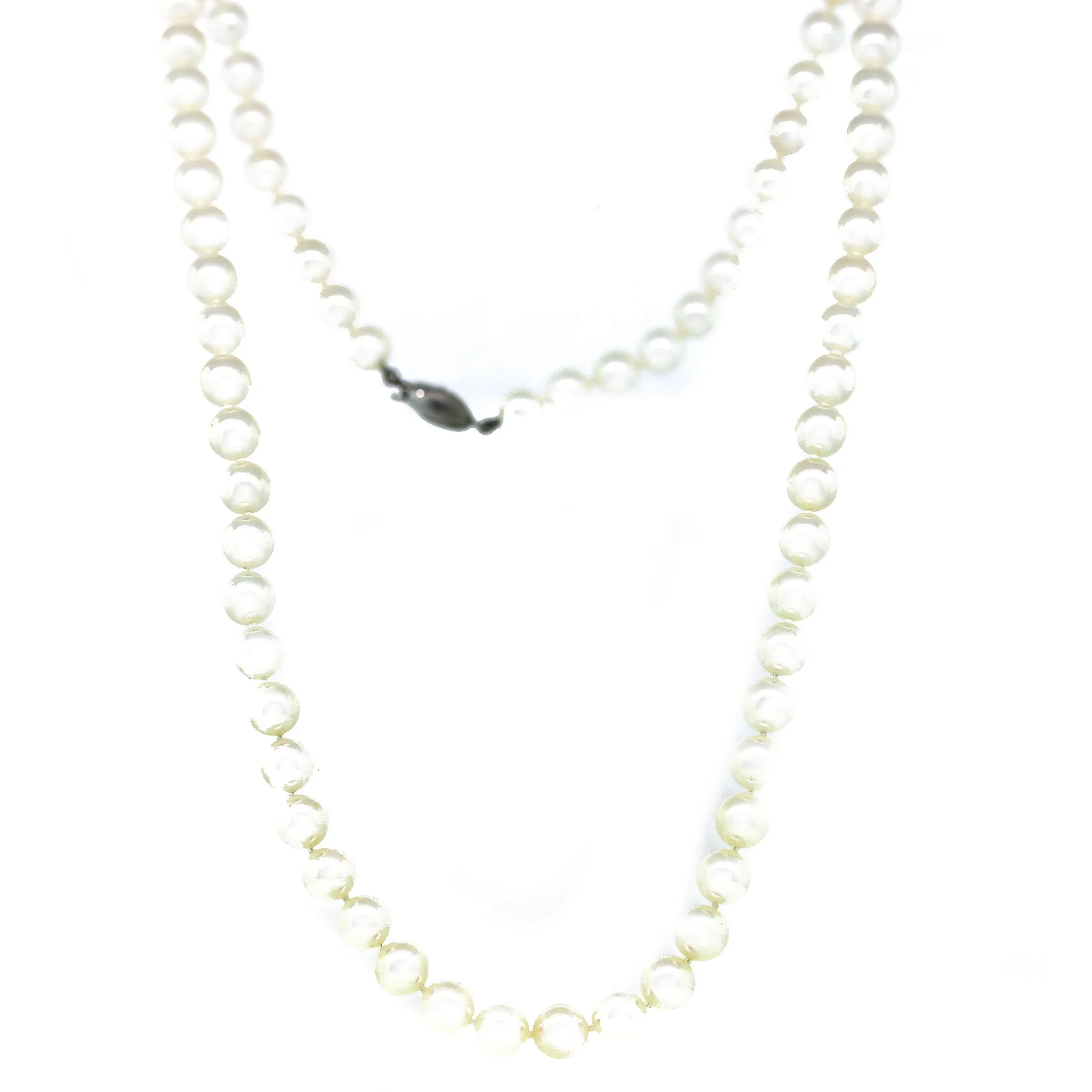 Classic 22 inches Pearl Strand Necklace