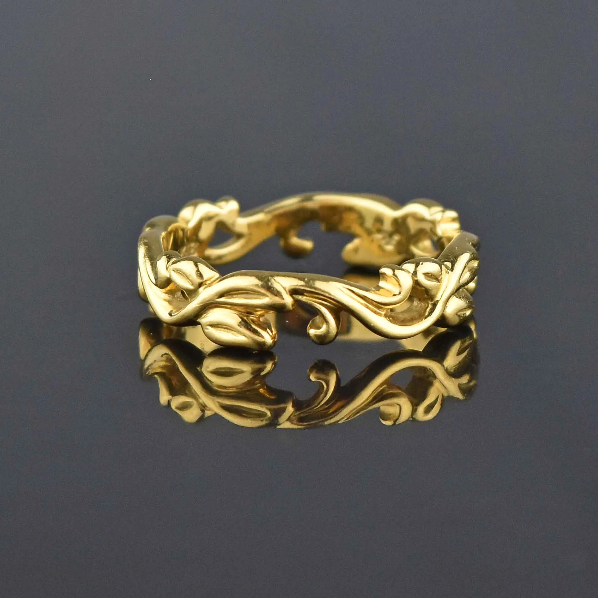 Classic Solid 18K Gold Ivy Leaf Eternity Band Ring