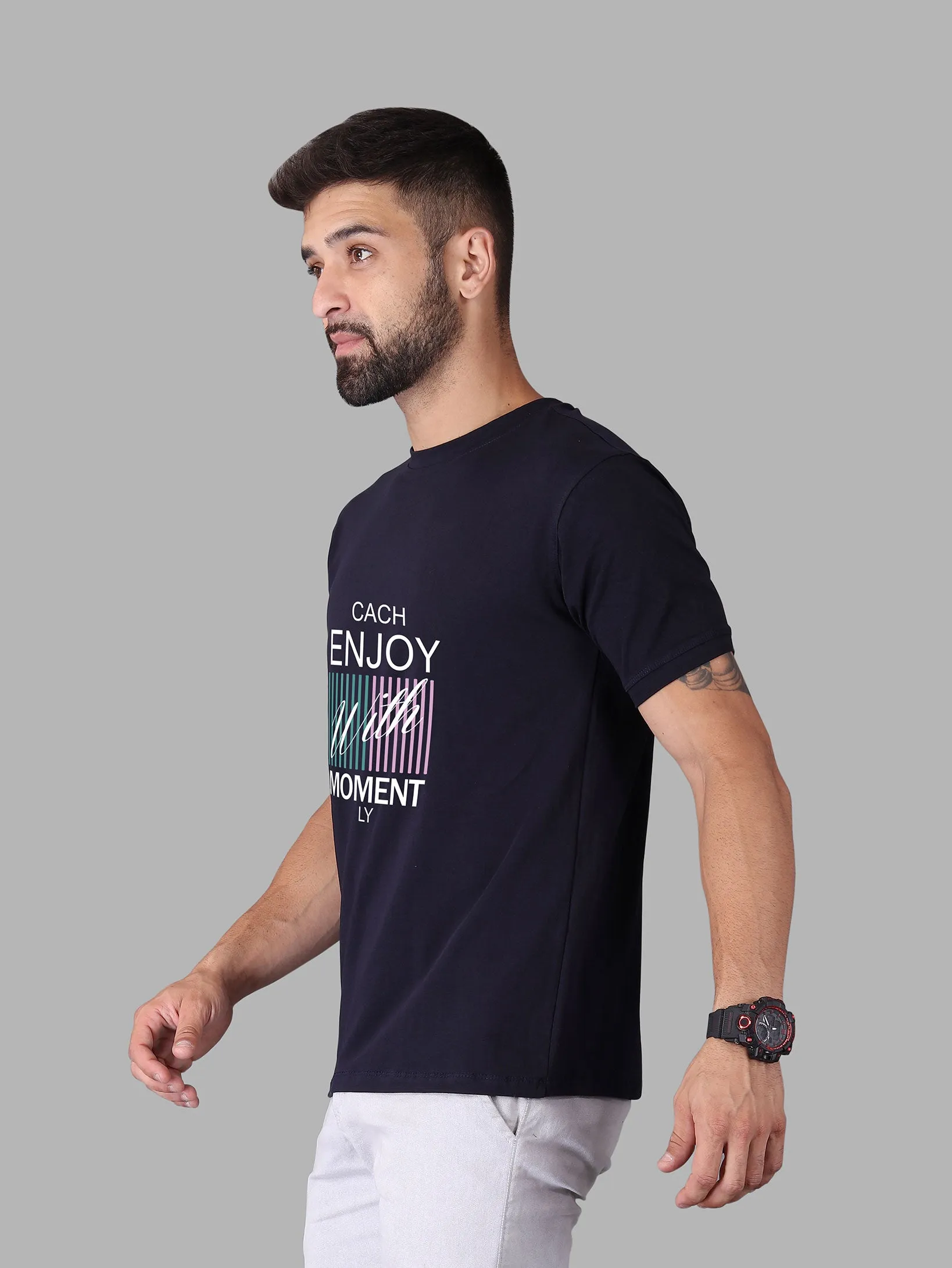 Enjoy with Moment Crew Neck T-shirt