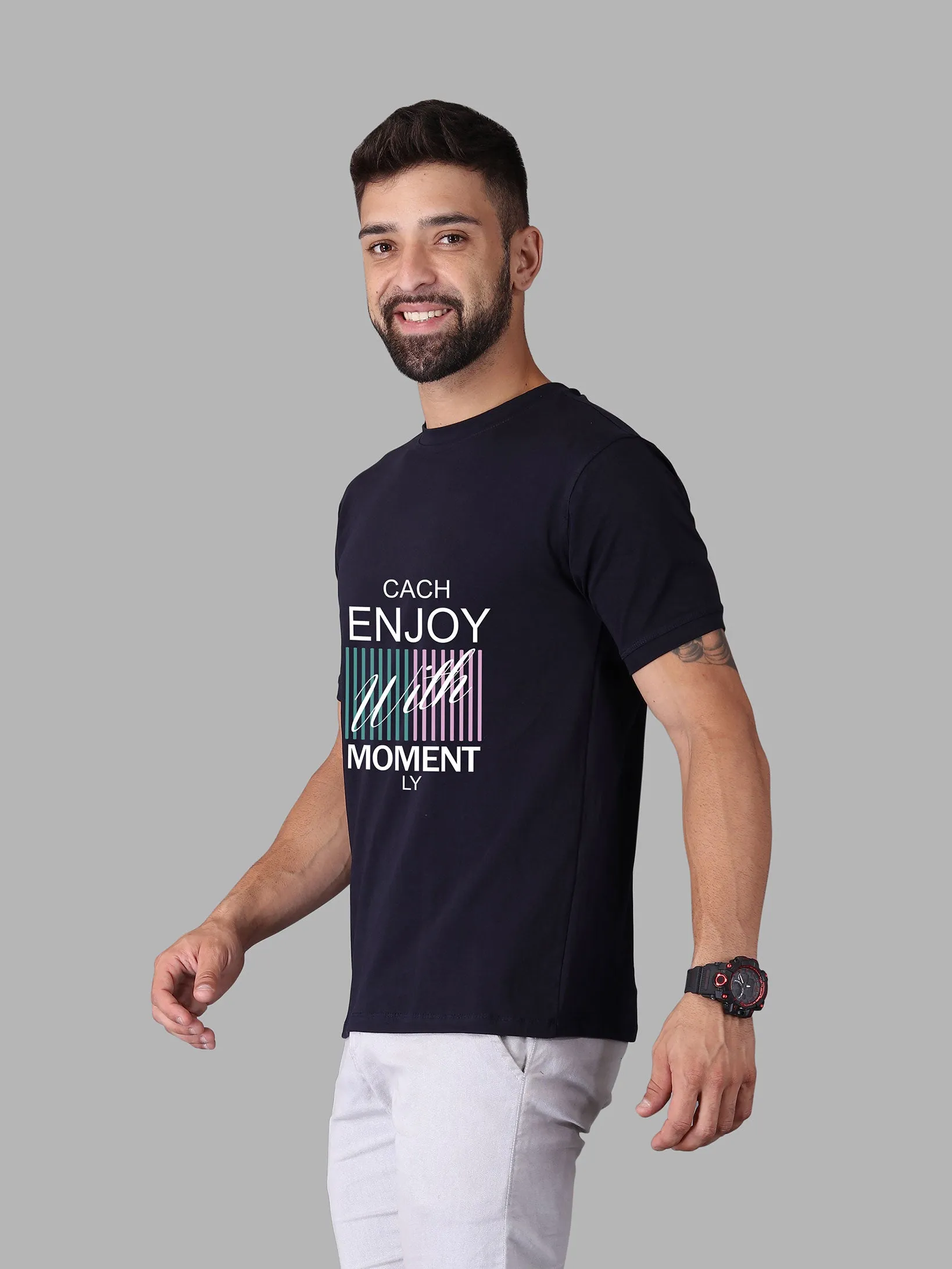 Enjoy with Moment Crew Neck T-shirt