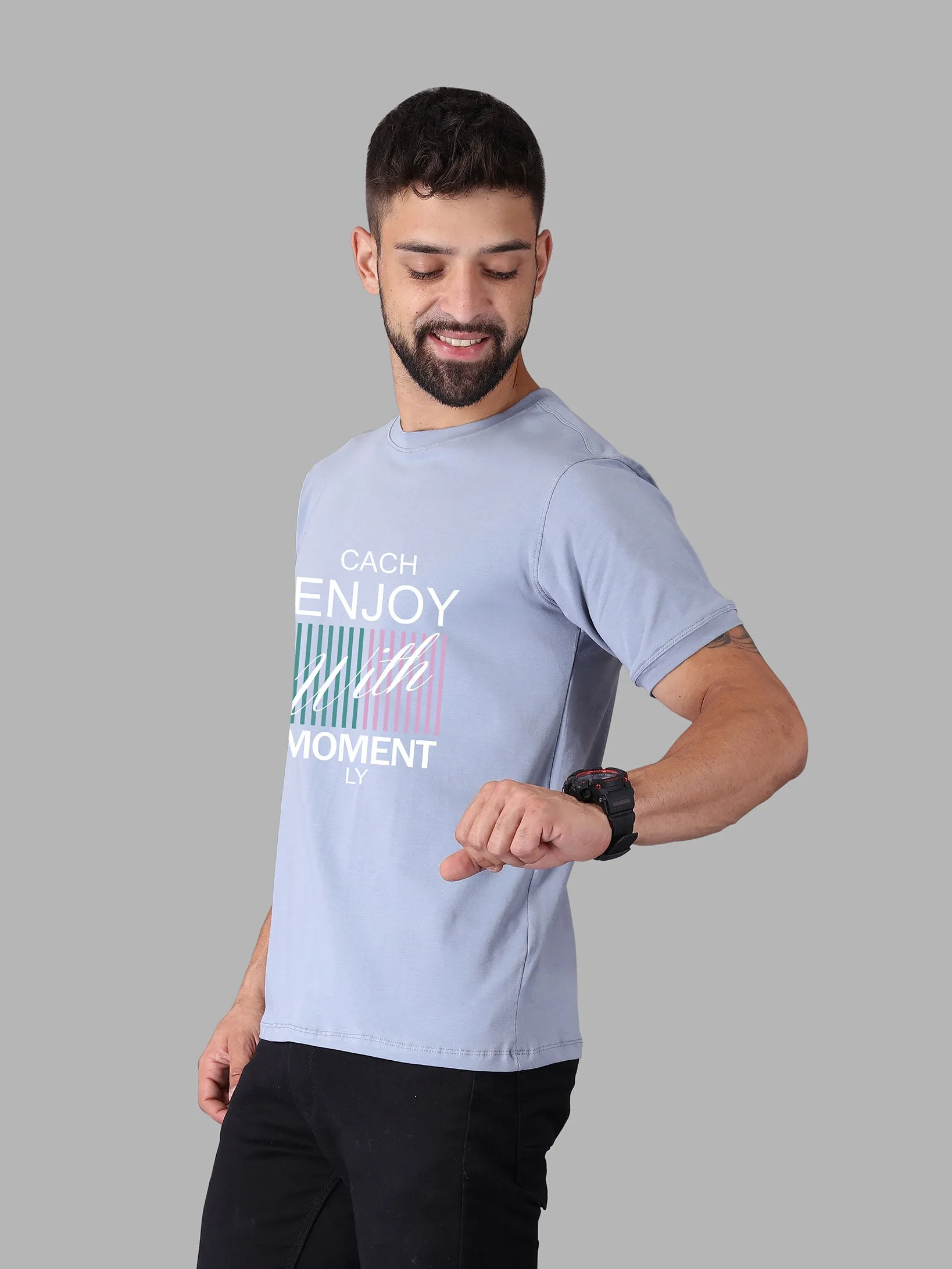 Enjoy with Moment Crew Neck T-shirt