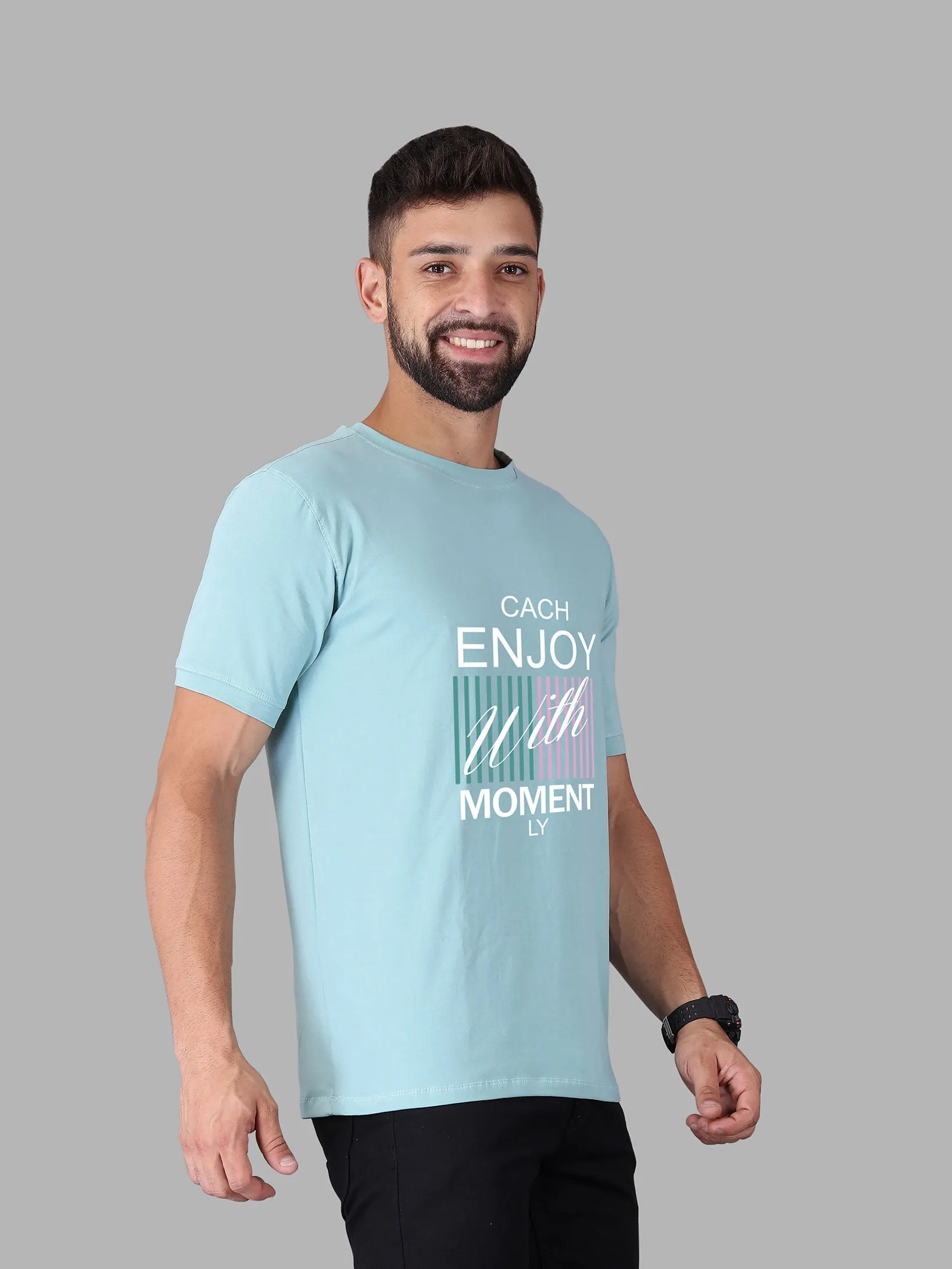 Enjoy with Moment Crew Neck T-shirt