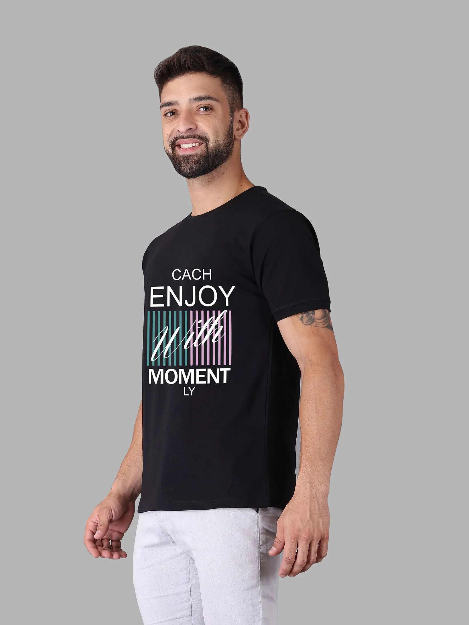 Enjoy with Moment Crew Neck T-shirt