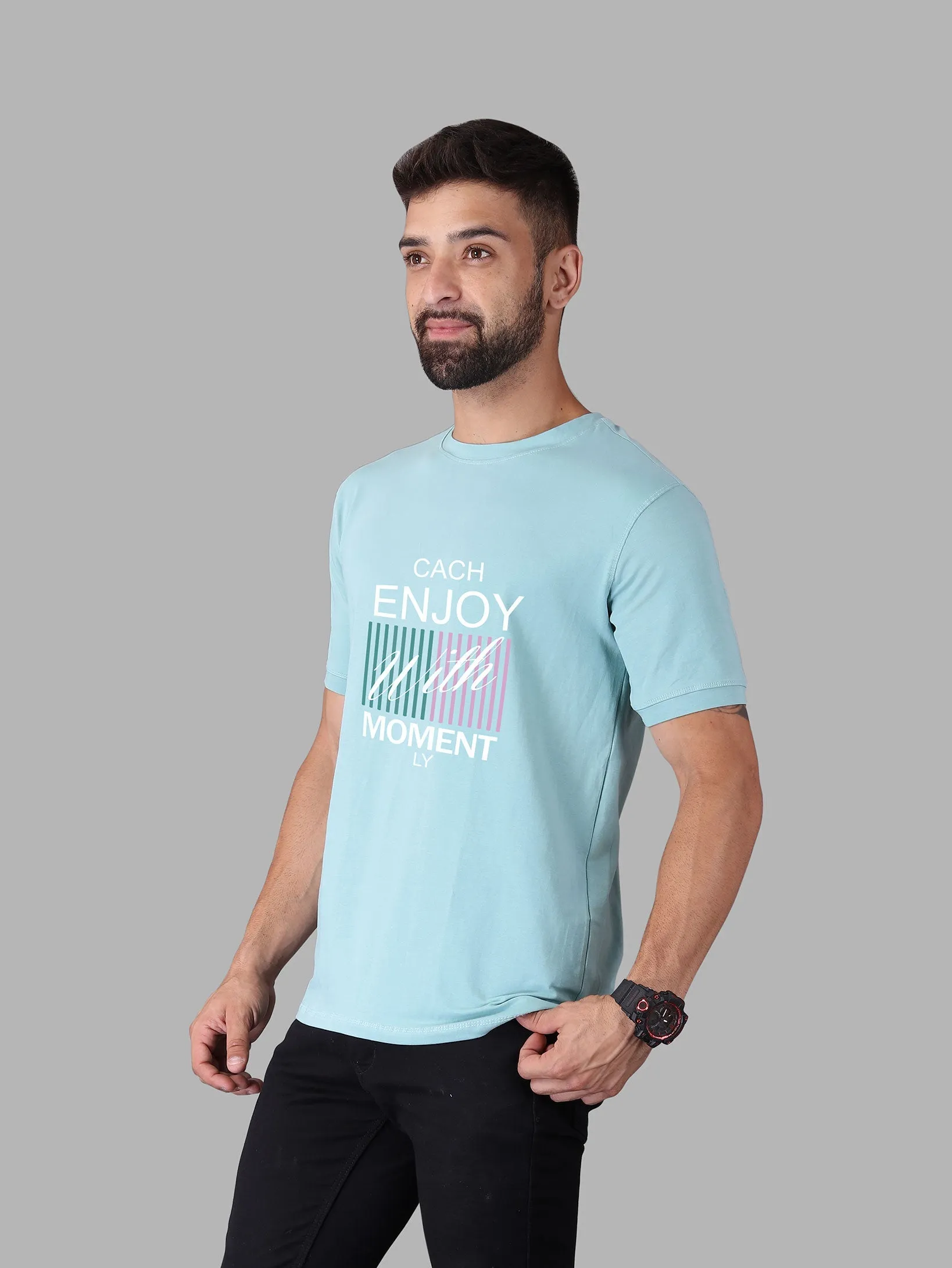 Enjoy with Moment Crew Neck T-shirt