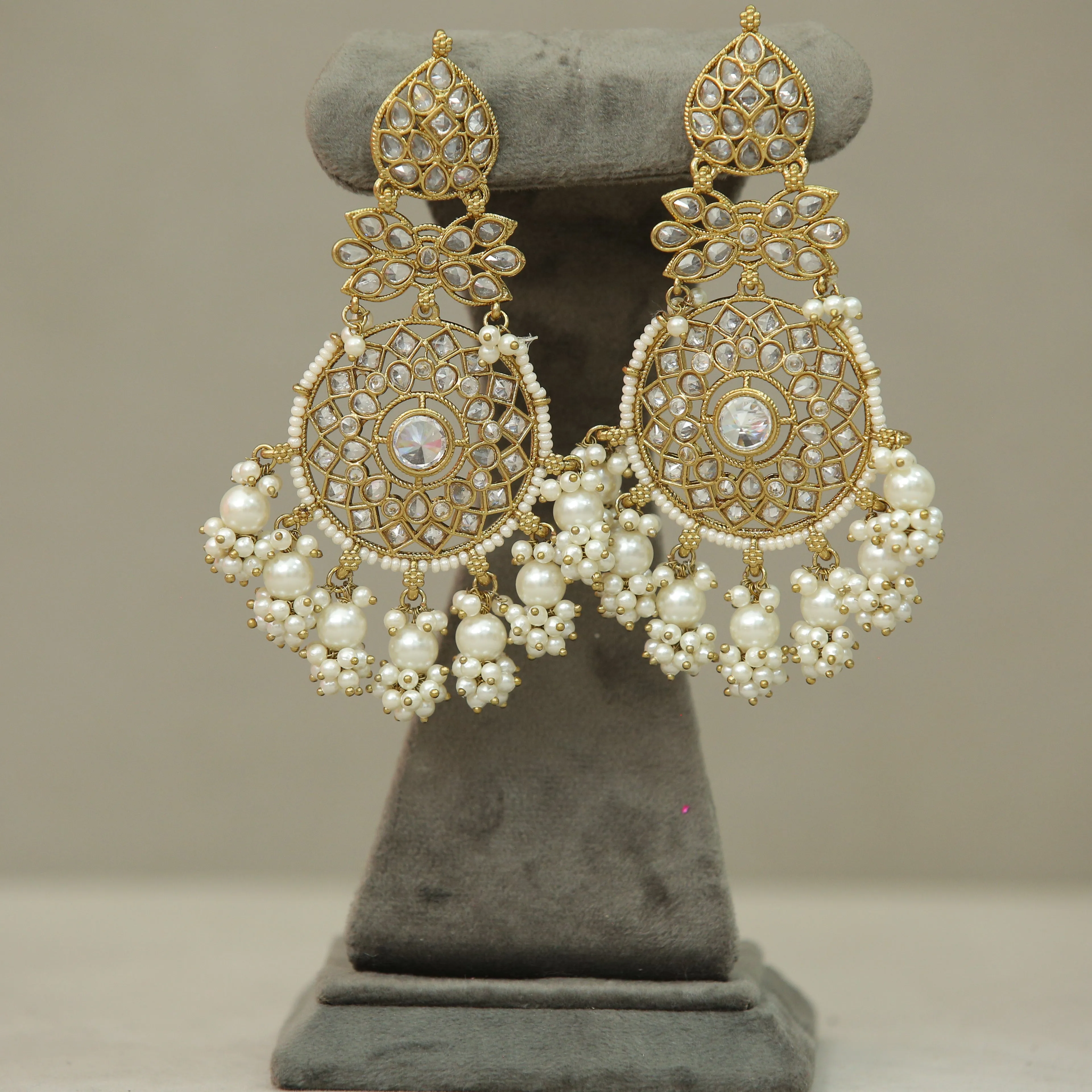 Jiya Pokli Earrings