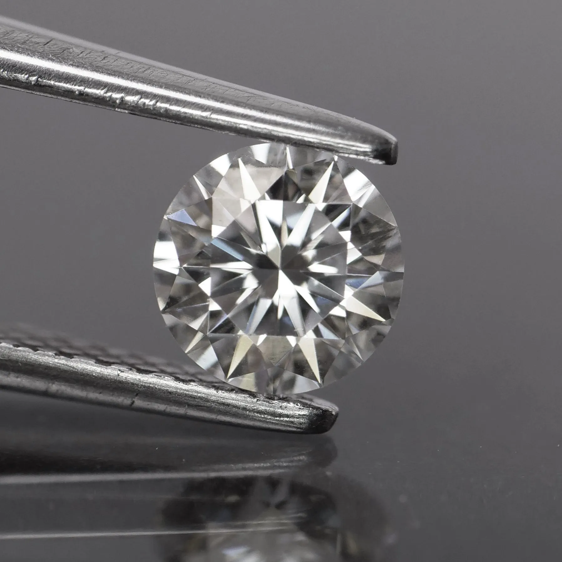 Lab grown diamond | IGI certificate, round cut 6mm, H color, VS, 0.80 ct