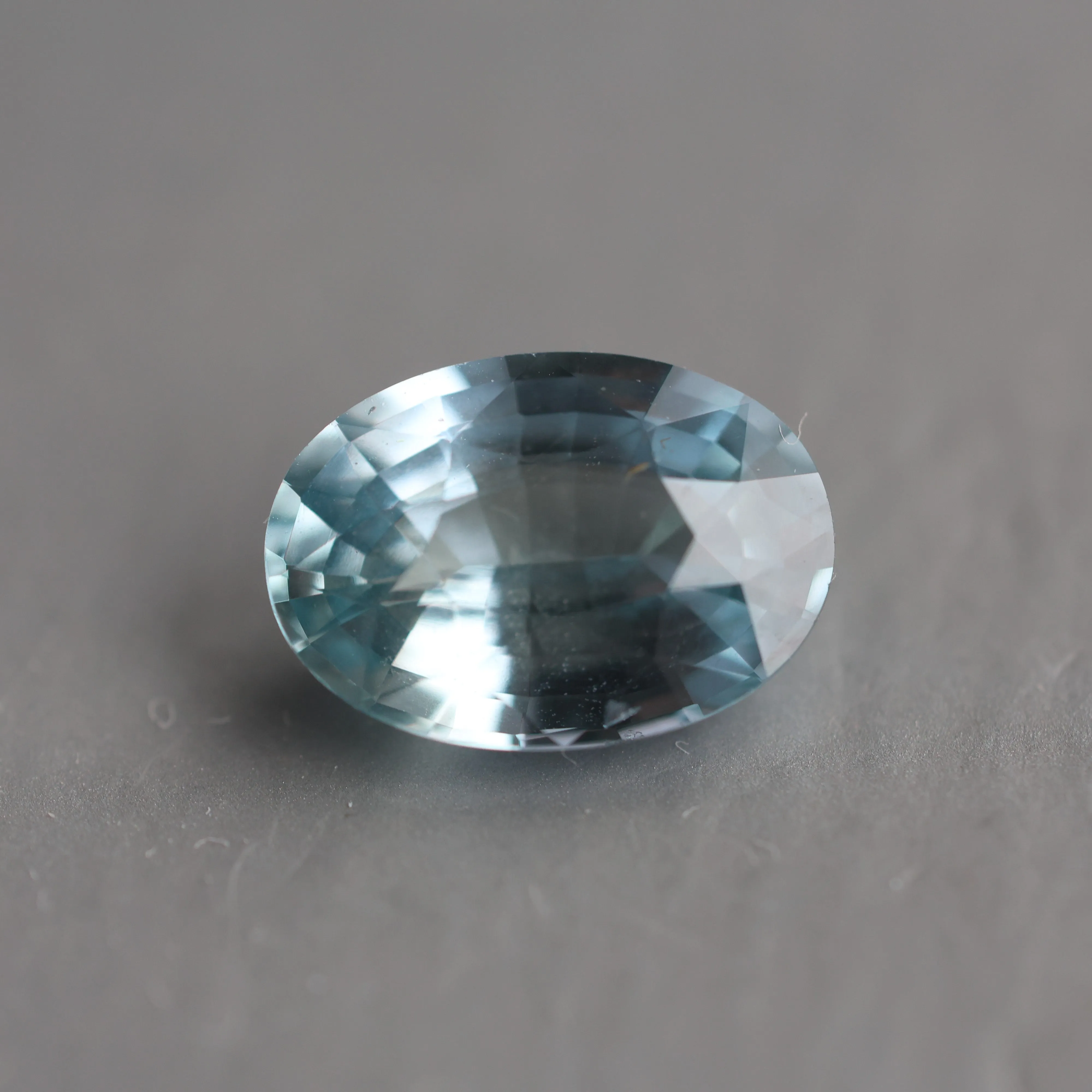 Loose 2.12 Ct Oval Seafoam Green Sapphire