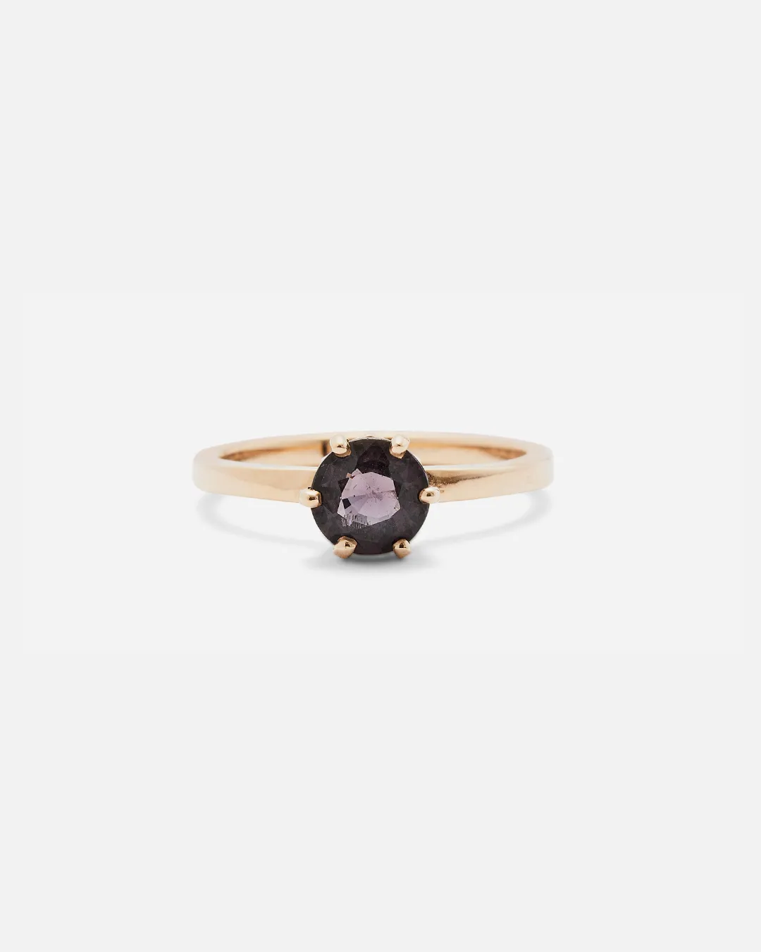 Nai Ring / Purple Sapphire