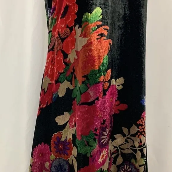 Natori NWTBlack Floral Velvet Dress