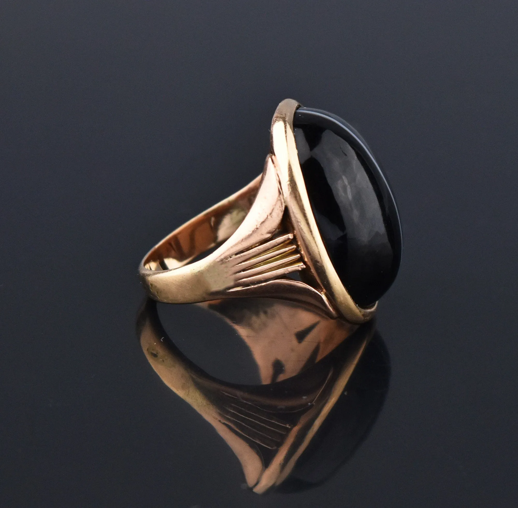 ON HOLD Victorian 14K Gold Banded Agate Cabochon Ring