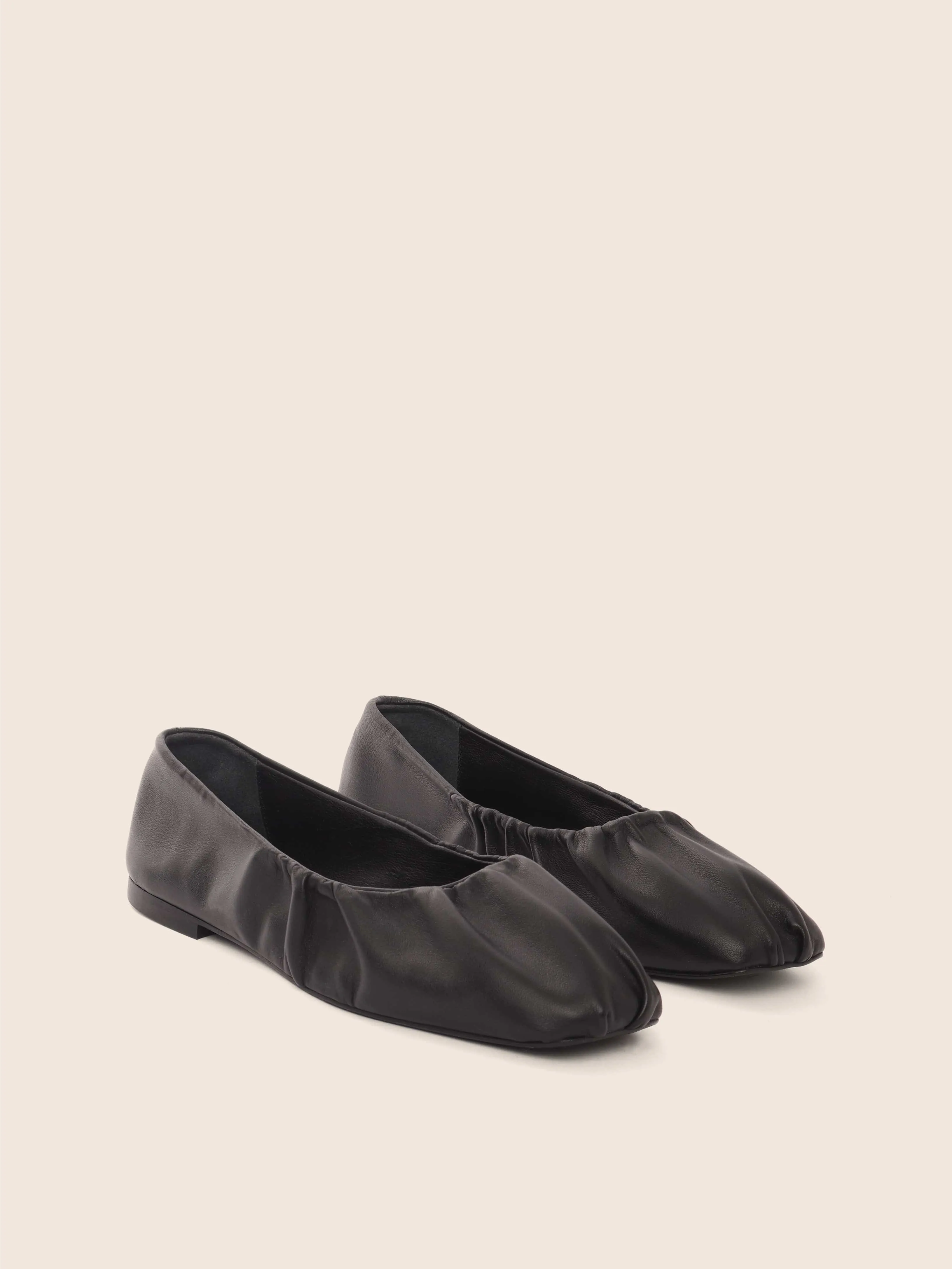 Pinoso Black Ballerina