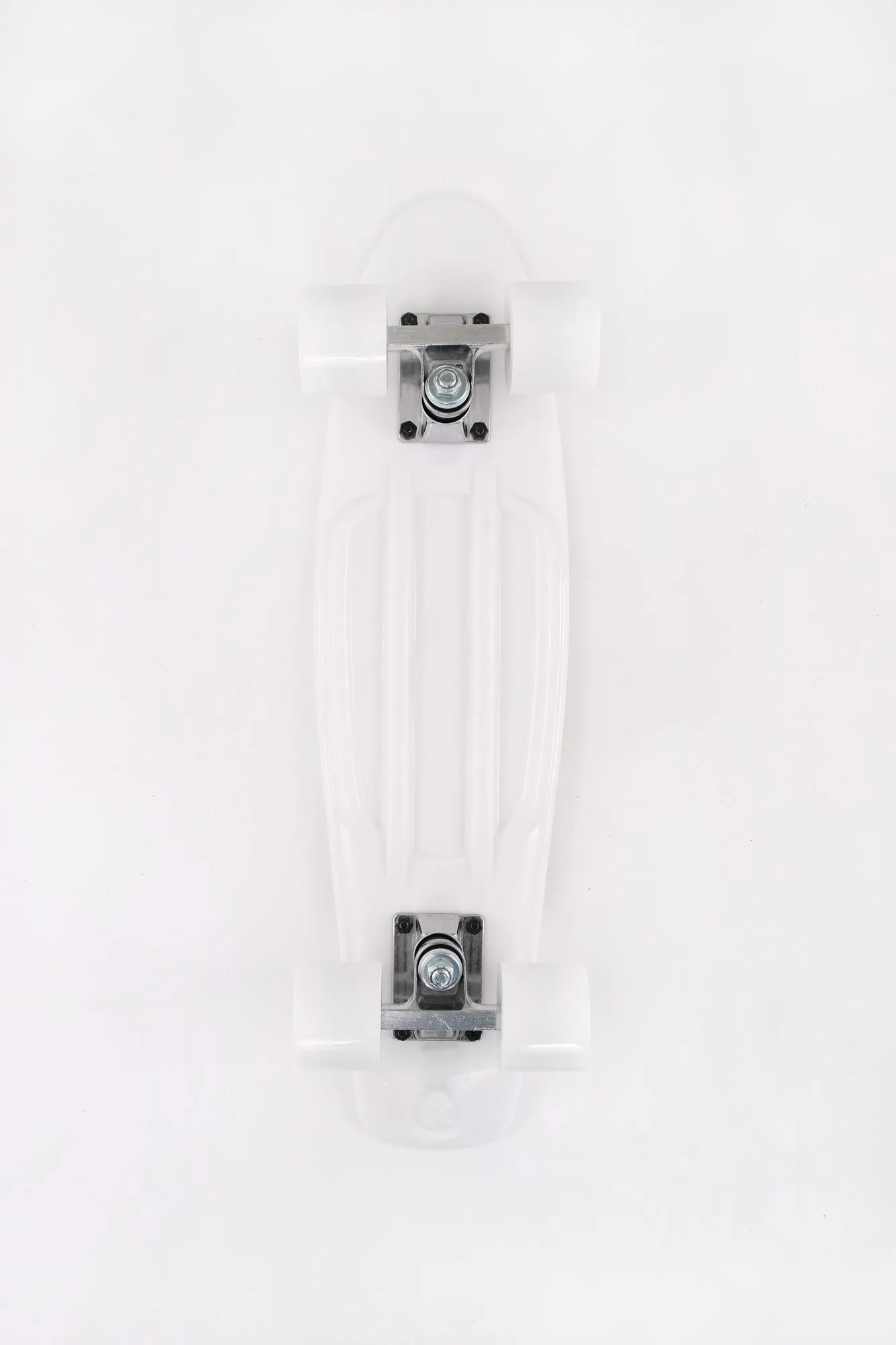 Solid White Cruiser 22