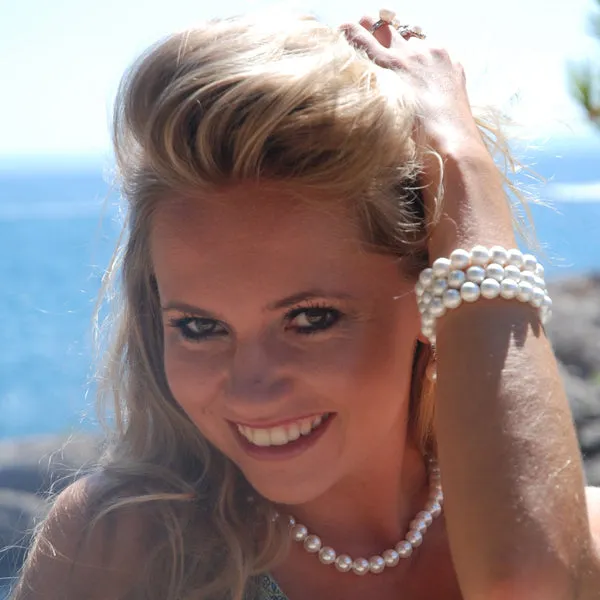 Timeless Mallorcan Style Pearl Necklace Elegant and Perfect Size