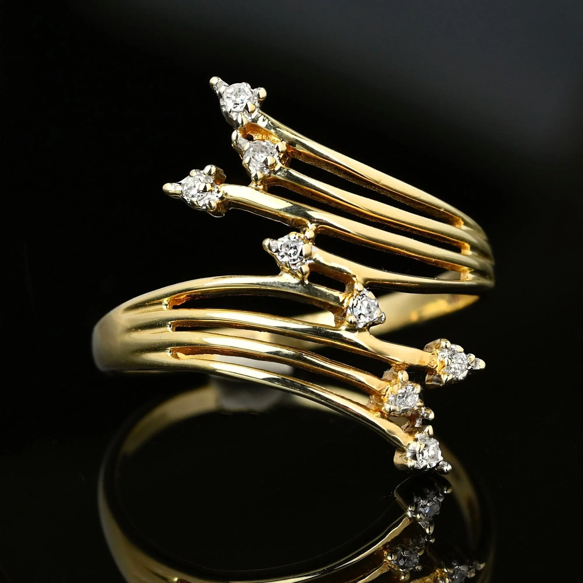 Vintage Bypass Gold Shooting Star Diamond Ring